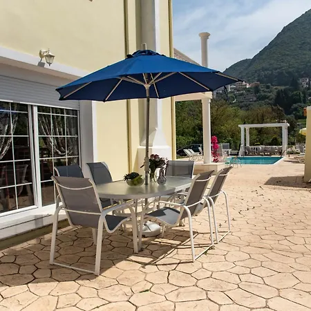 Martini Appartement Vátos